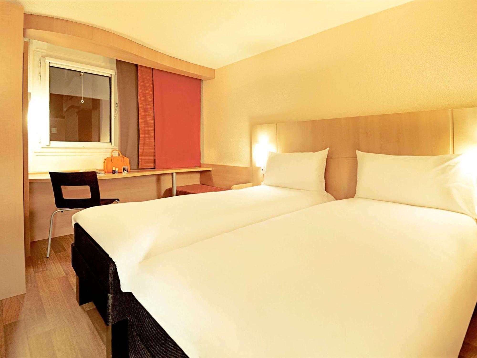 Ibis Beauvais Aeroport Hotell Exteriör bild