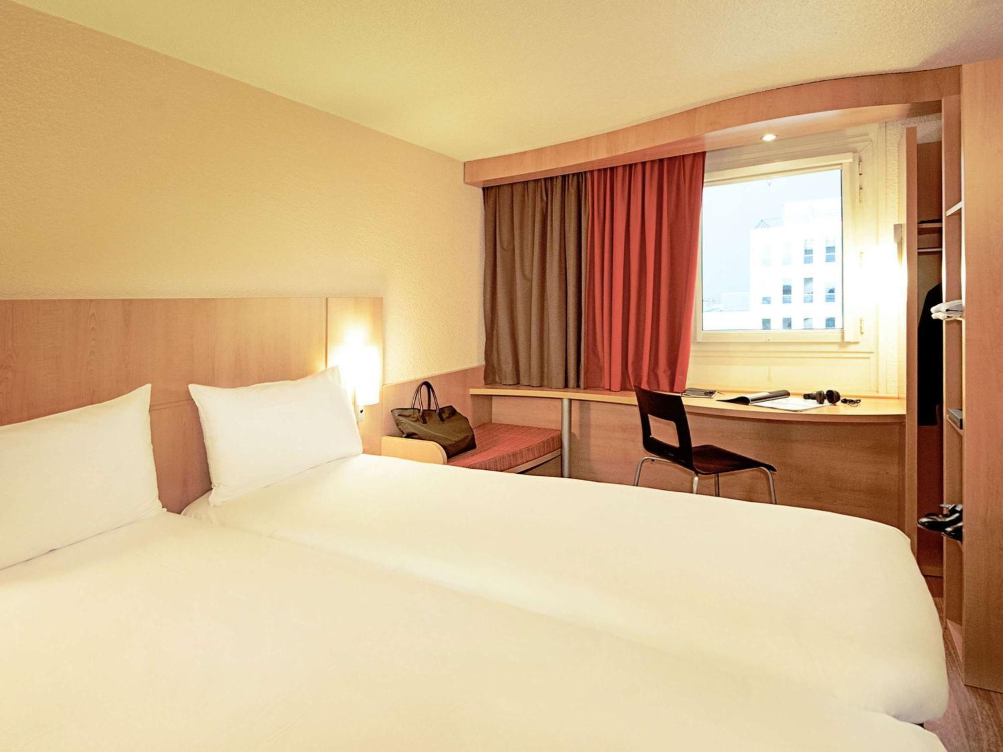 Ibis Beauvais Aeroport Hotell Exteriör bild