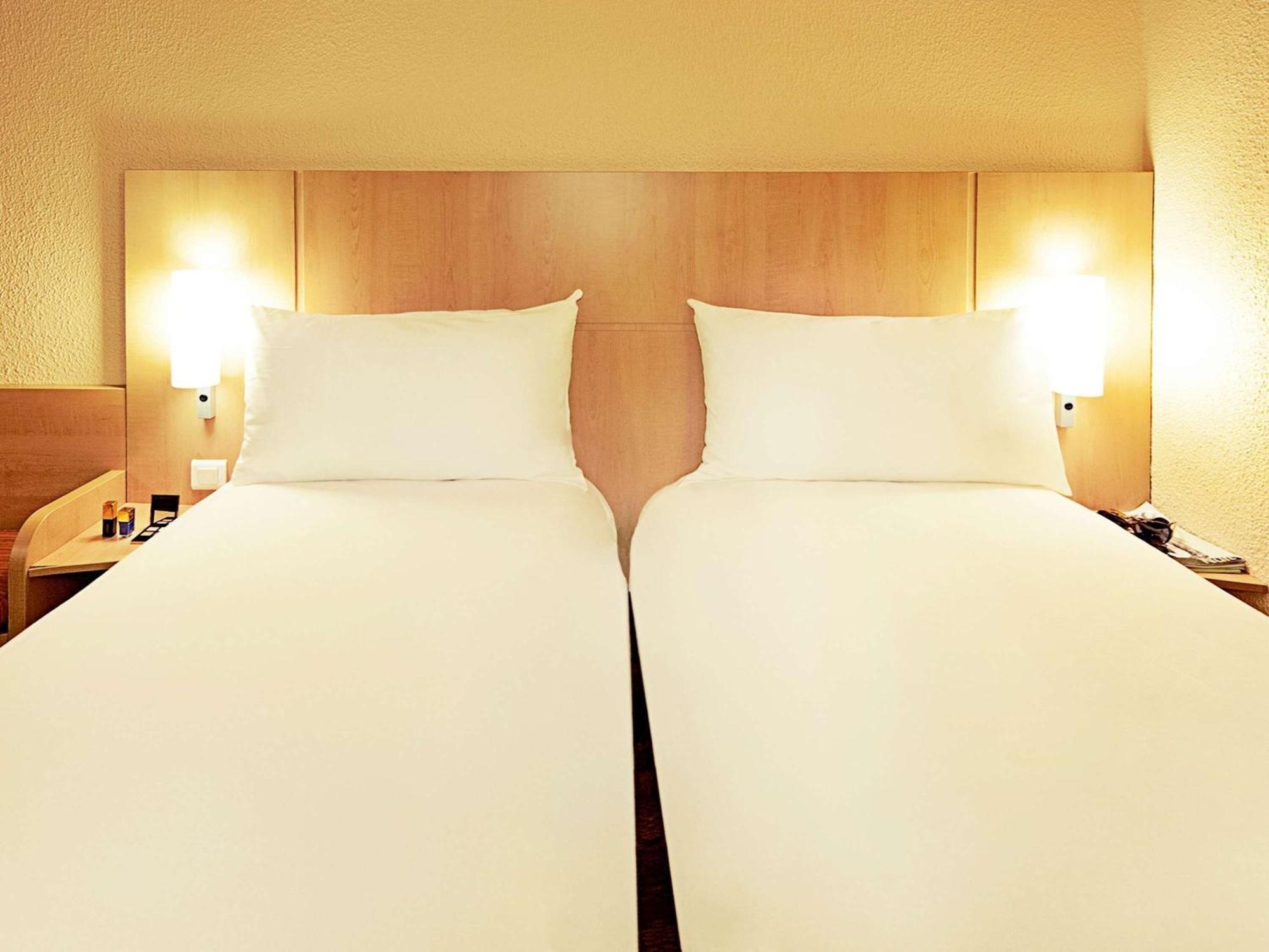Ibis Beauvais Aeroport Hotell Exteriör bild