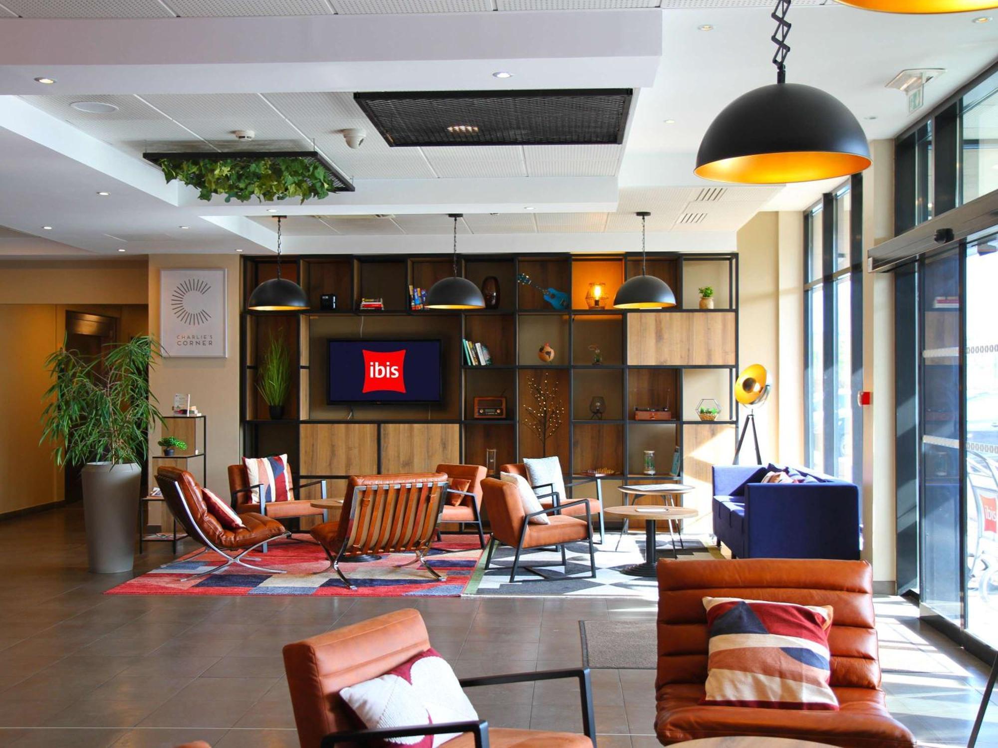 Ibis Beauvais Aeroport Hotell Exteriör bild