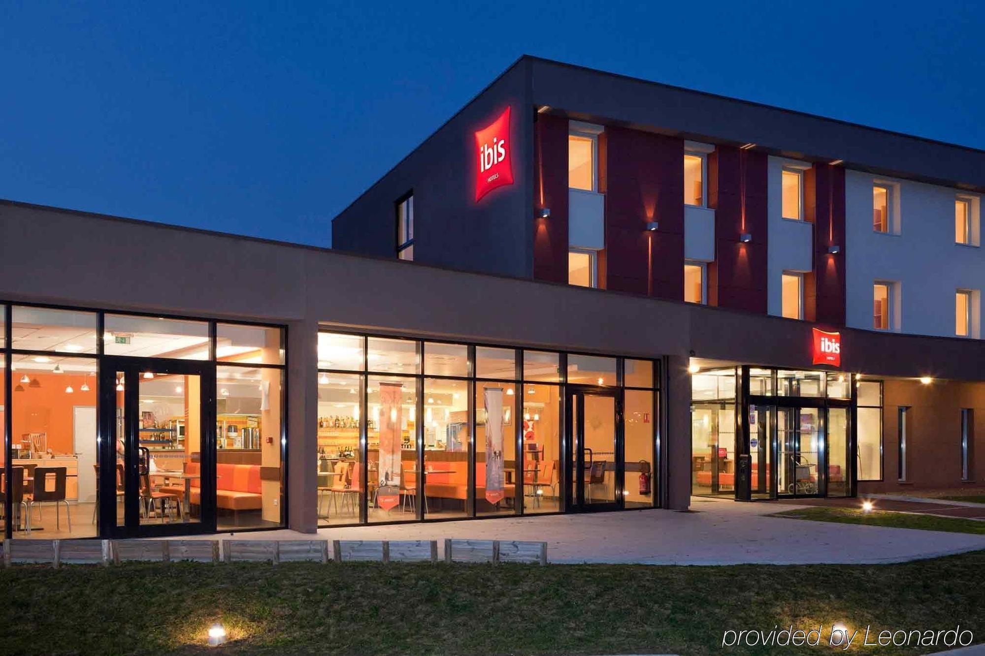 Ibis Beauvais Aeroport Hotell Exteriör bild